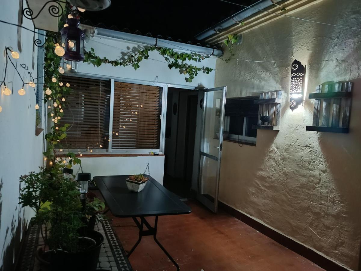 Naturalia: La Casita Con Patio Caces Dış mekan fotoğraf